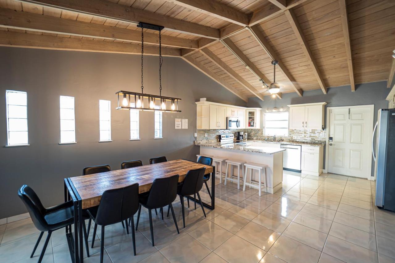 Key Colony Beach Newly Renovated 3Br2Ba Duplex With Private Dock 빌라 외부 사진