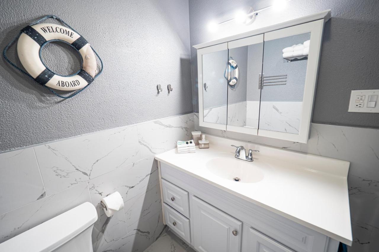 Key Colony Beach Newly Renovated 3Br2Ba Duplex With Private Dock 빌라 외부 사진